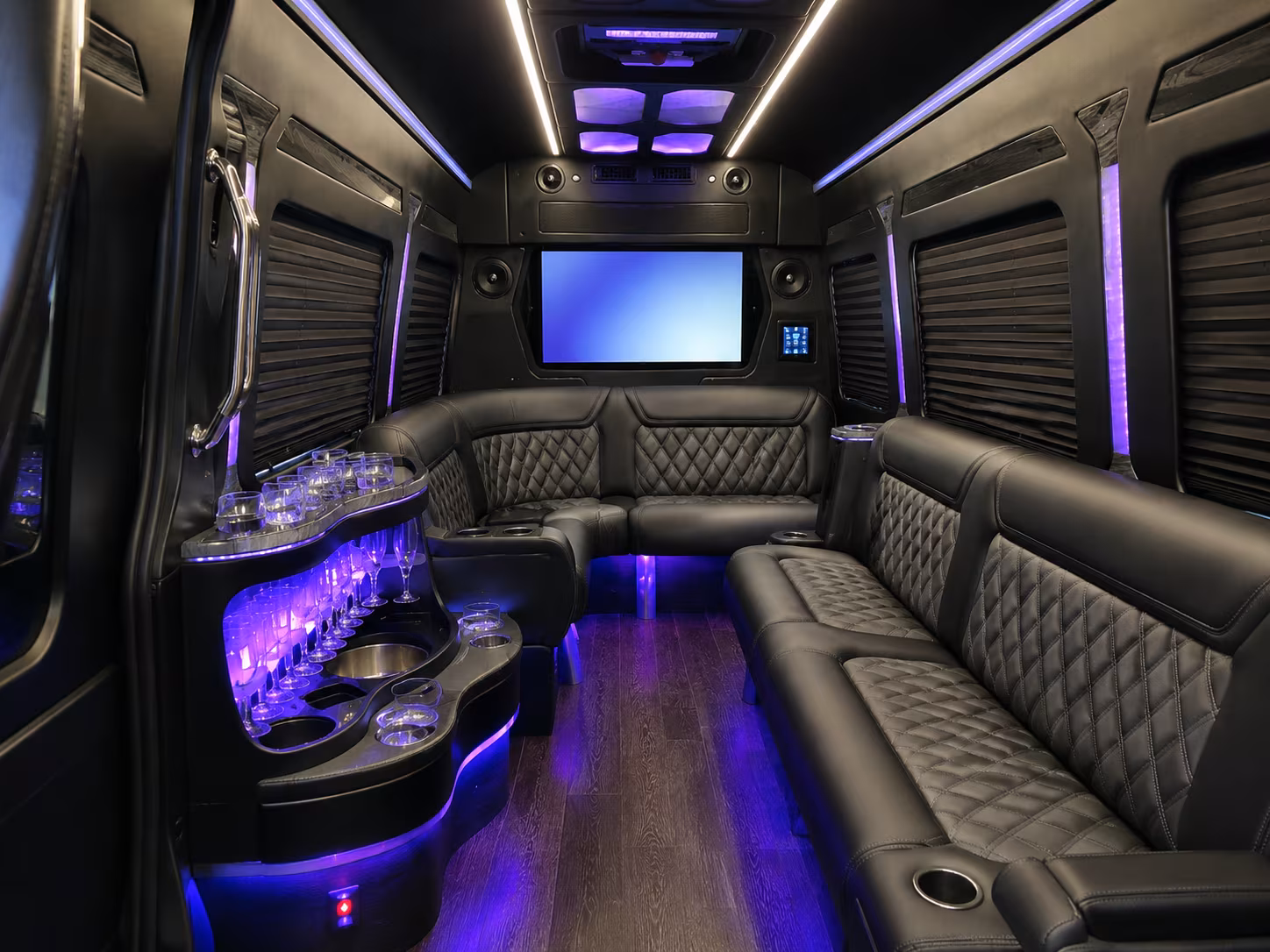 convention and conference shuttle buses at fort collins hotels