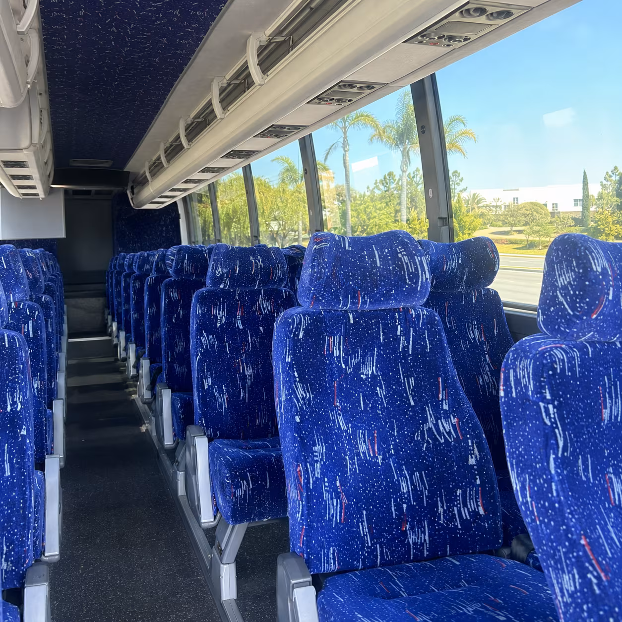 denver international airport den charter bus shuttles from fort collins
